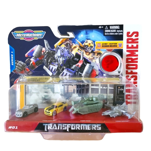 2022 Hasbro, Micro Machines, Series 1 "01 TRANSFORMERS" With Movie Scene Display - Picture 1 of 2